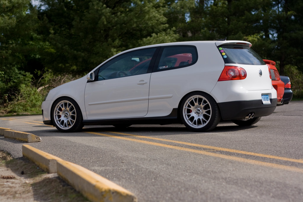 vw_gti_slammed_by_steve0827.jpg