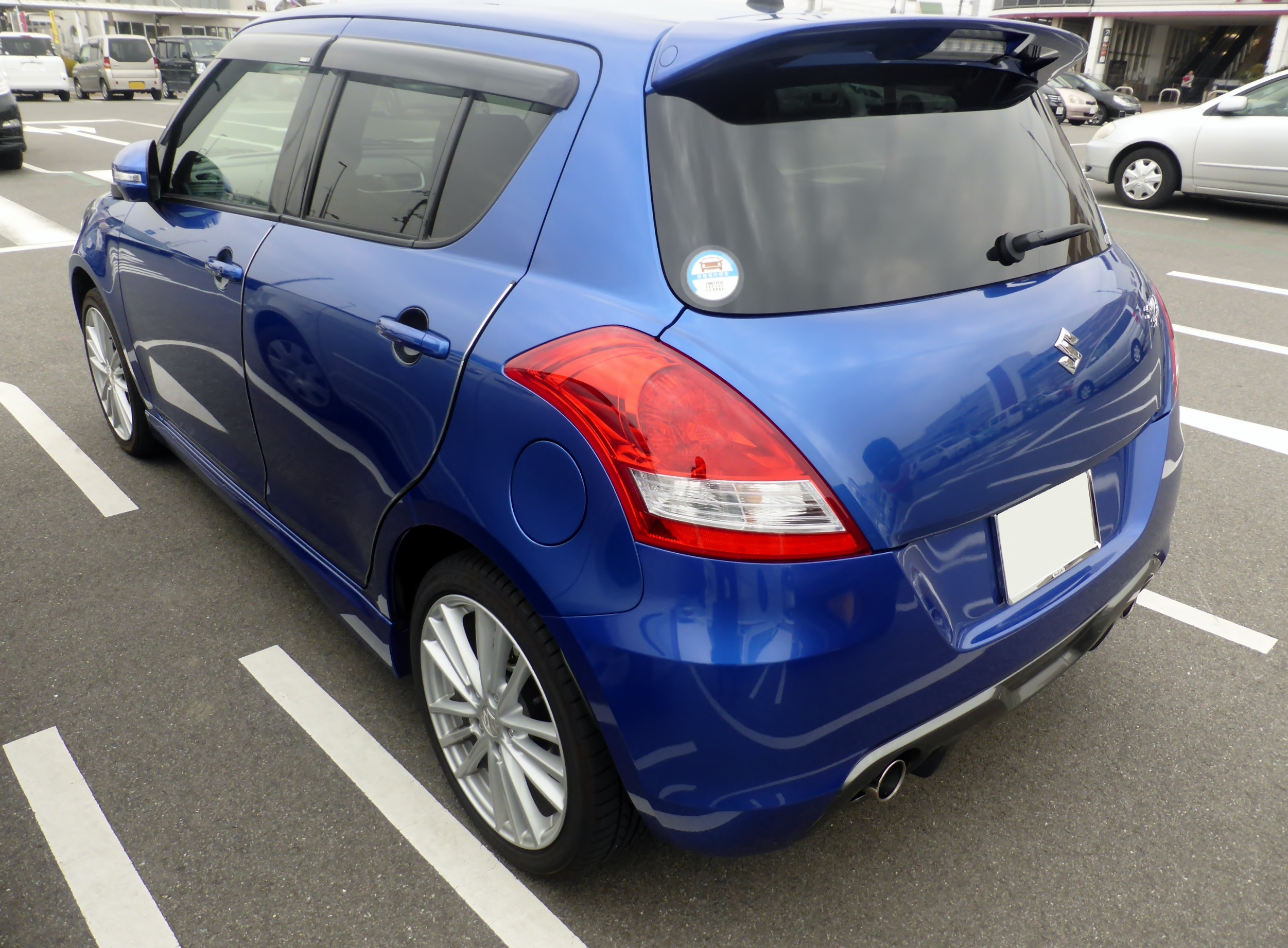 Suzuki_SWIFT_Sport_(ZC32S)_rear.jpg